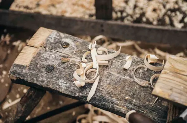10 Ideas creativas de manualidades con madera