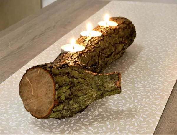2. Portavelas de madera