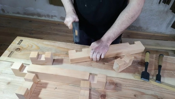 5. No tener en cuenta la expansión y contracción de la madera