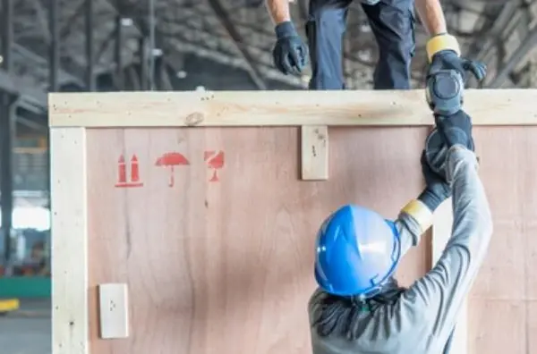 Relación entre el embalaje de madera y la cadena logística internacional